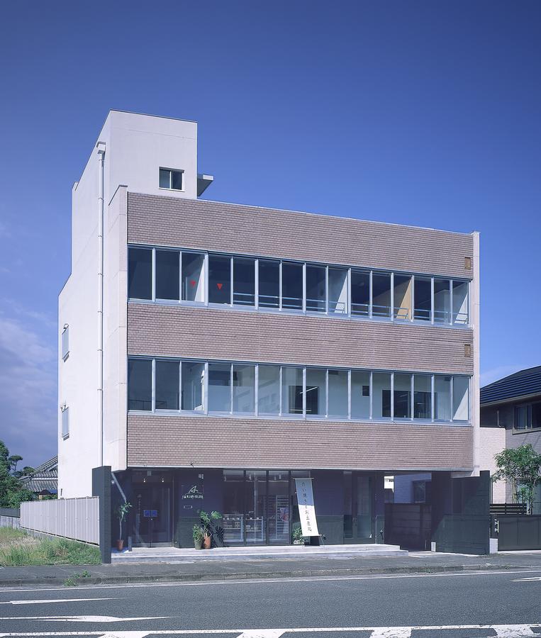 Iwashi Building *